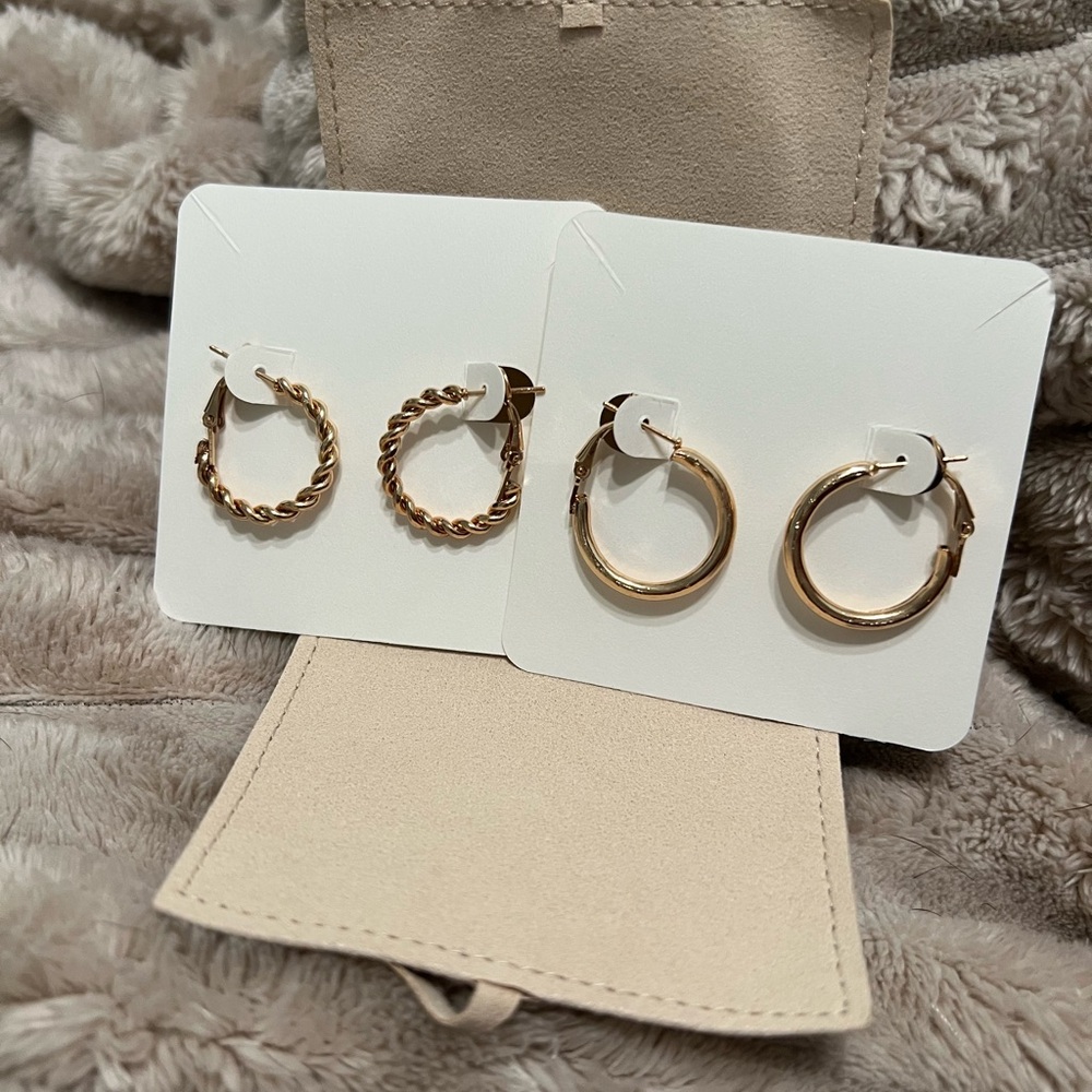 Elegant Gold Hoop Earring Set